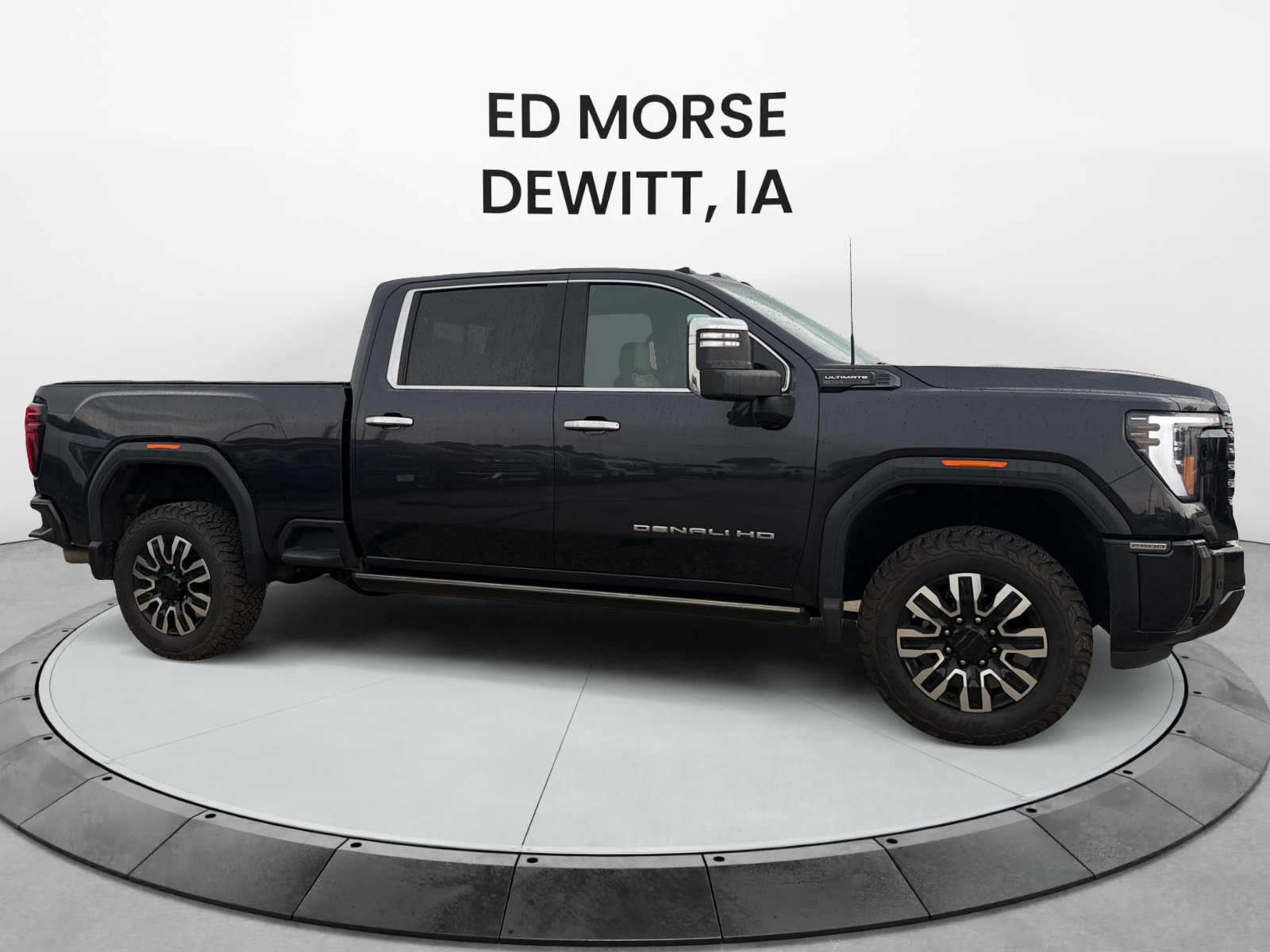 Used 2024 GMC Sierra 2500 Denali Ultimate w/ LPO, GMC Protection Package AWD/4WD image 6