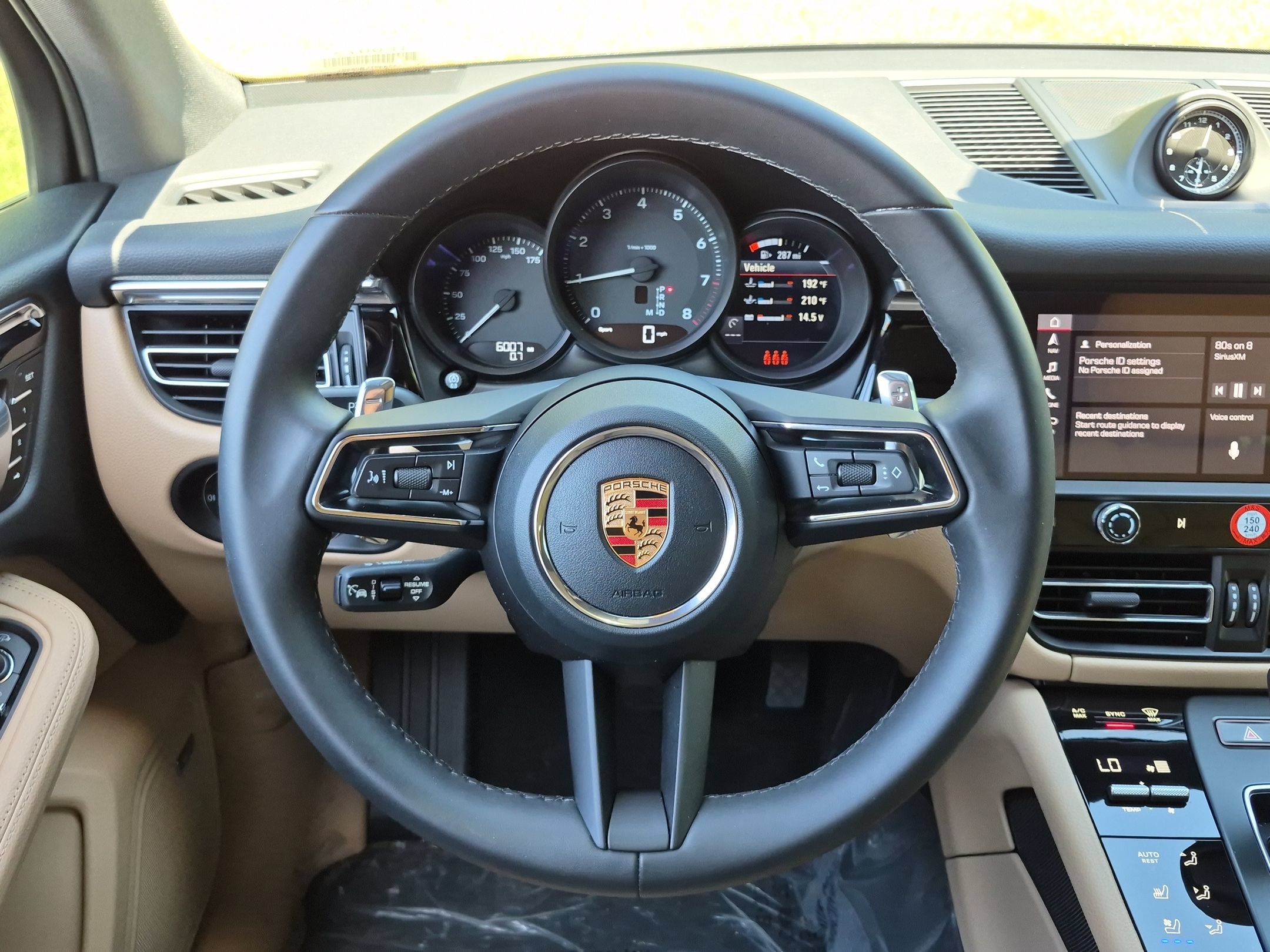 Certified 2026 Porsche Macan AWD/4WD image 7