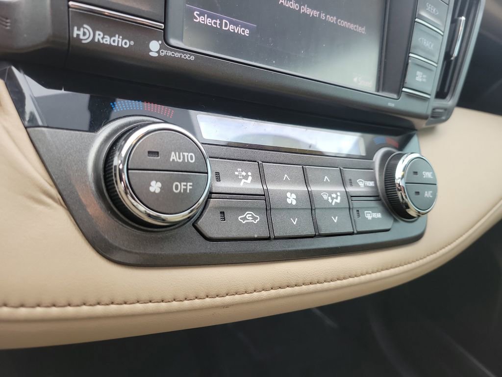 Used 2015 Toyota RAV4 XLE image 19