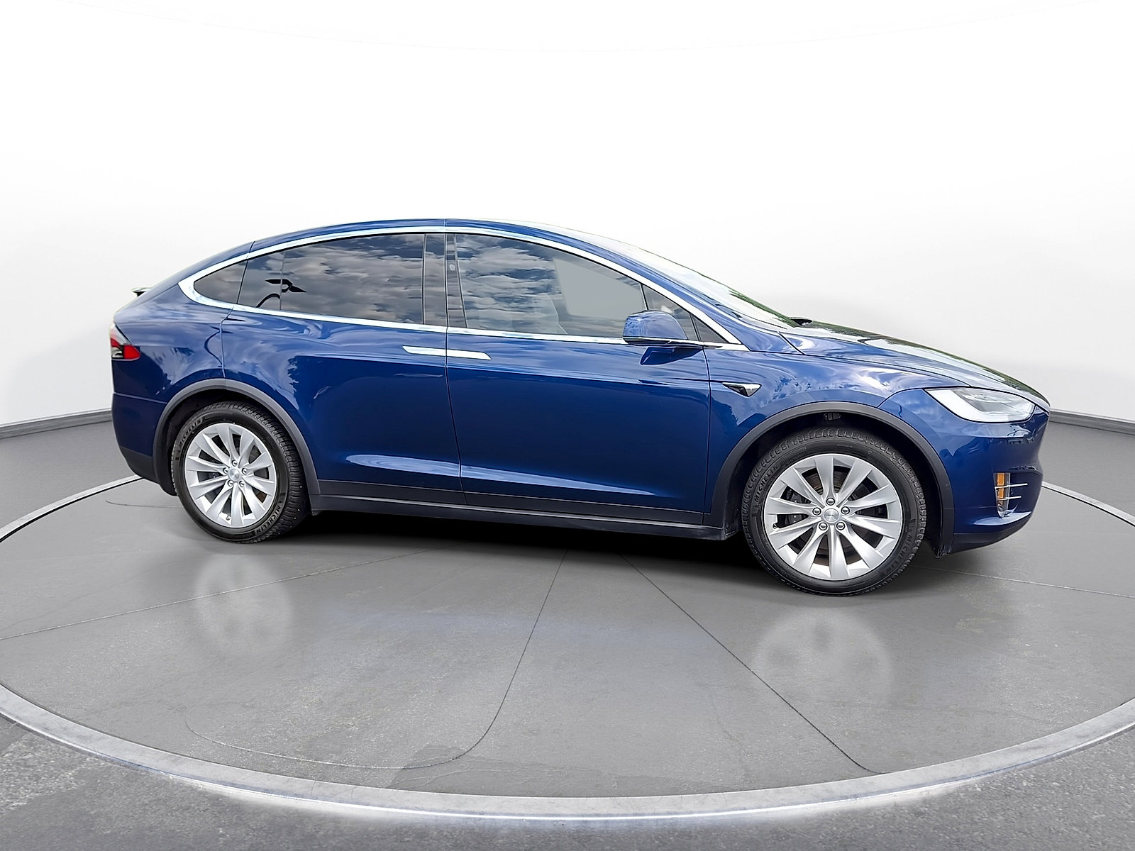 Used 2020 Tesla Model X Long Range AWD/4WD image 9