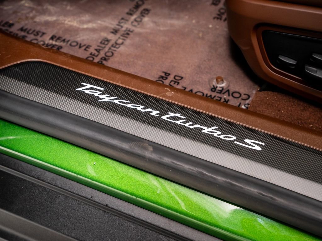 Used 2022 Porsche Taycan Turbo S image 26