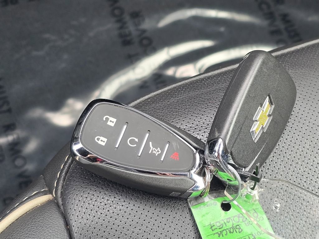 Used 2023 Chevrolet Traverse Premier w/ Redline Edition image 24