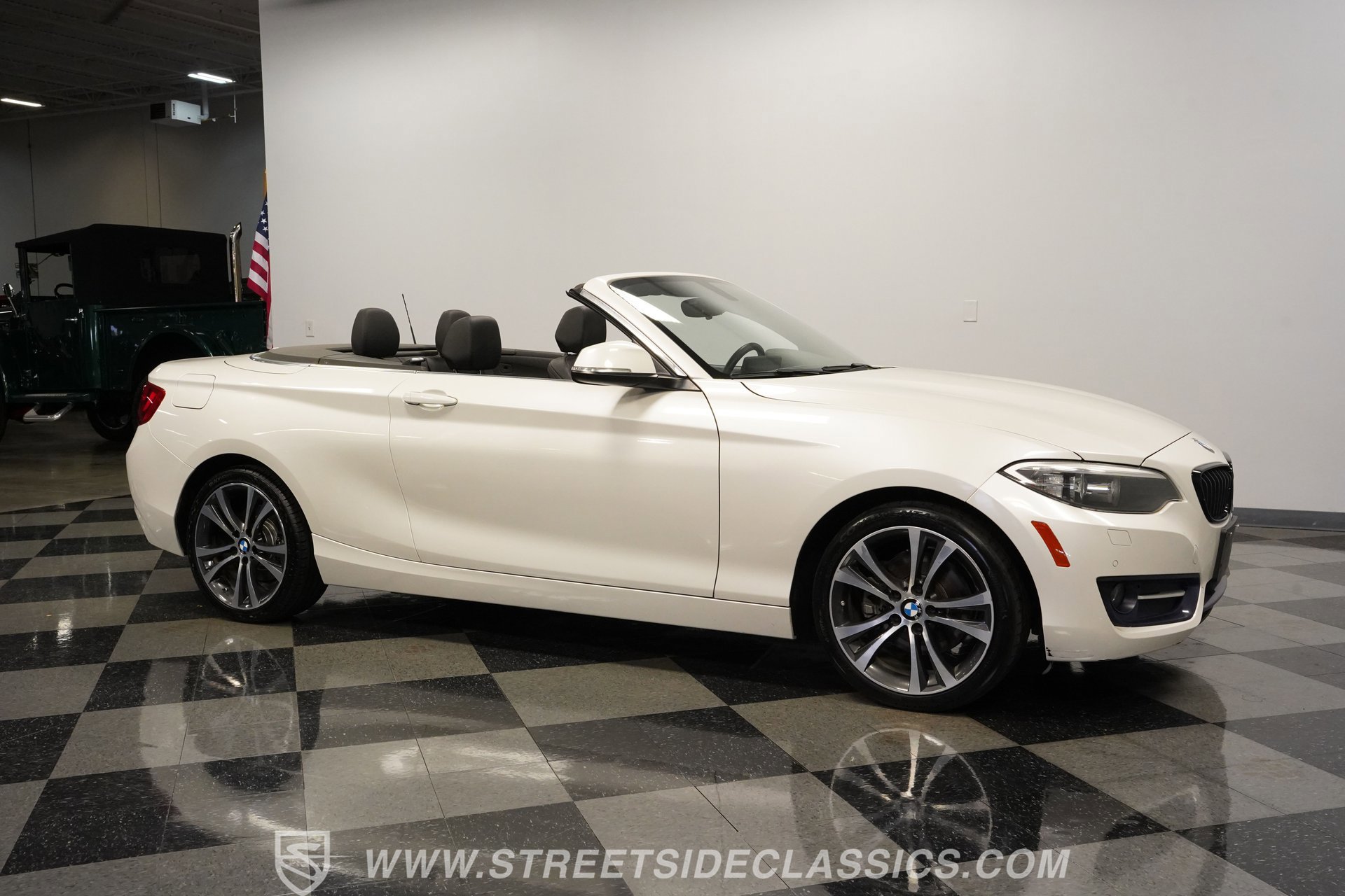 Used 2017 BMW 230i Convertible RWD image 15