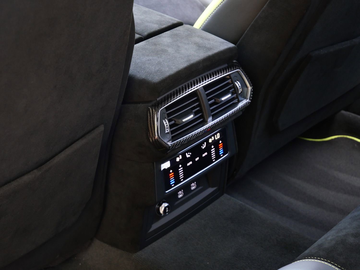 Used 2024 Lamborghini Urus Performante image 31