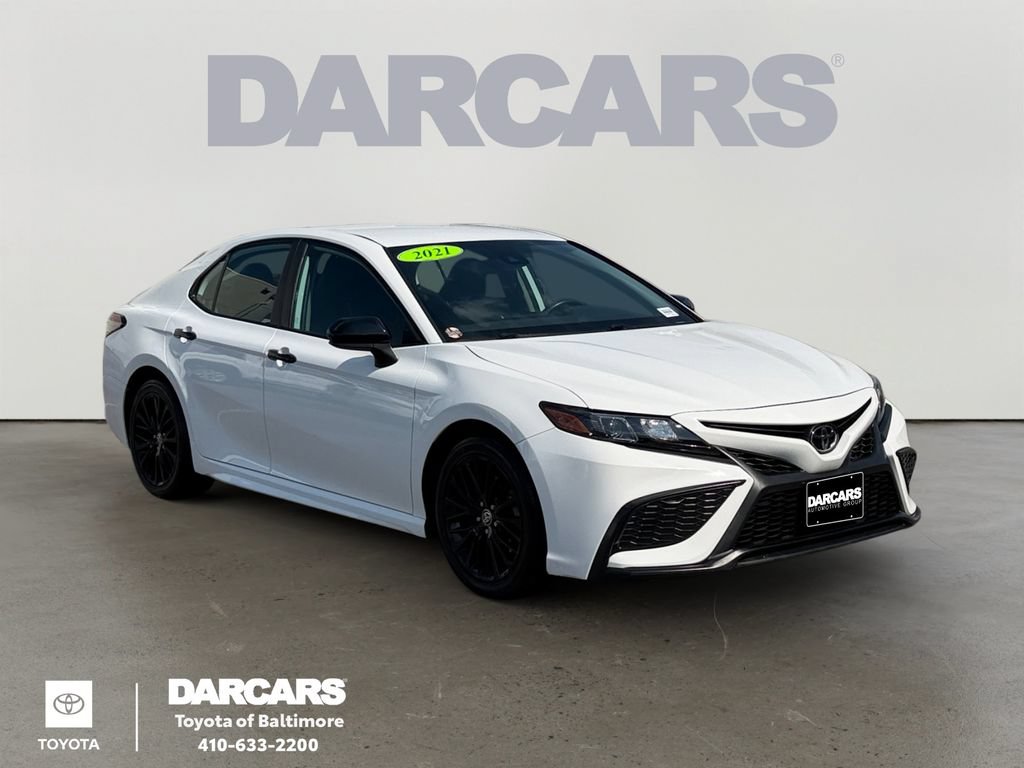 Used 2021 Toyota Camry SE AWD/4WD image 1