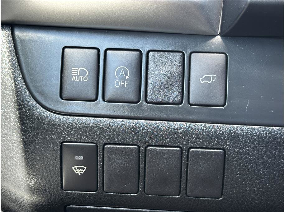 Used 2019 Toyota Highlander SE AWD/4WD image 28