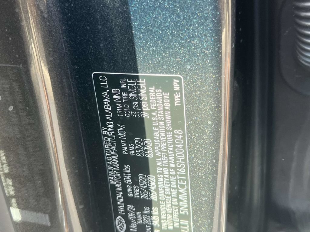 New 2025 Genesis Electrified GV70 w/ Prestige Package AWD/4WD image 17