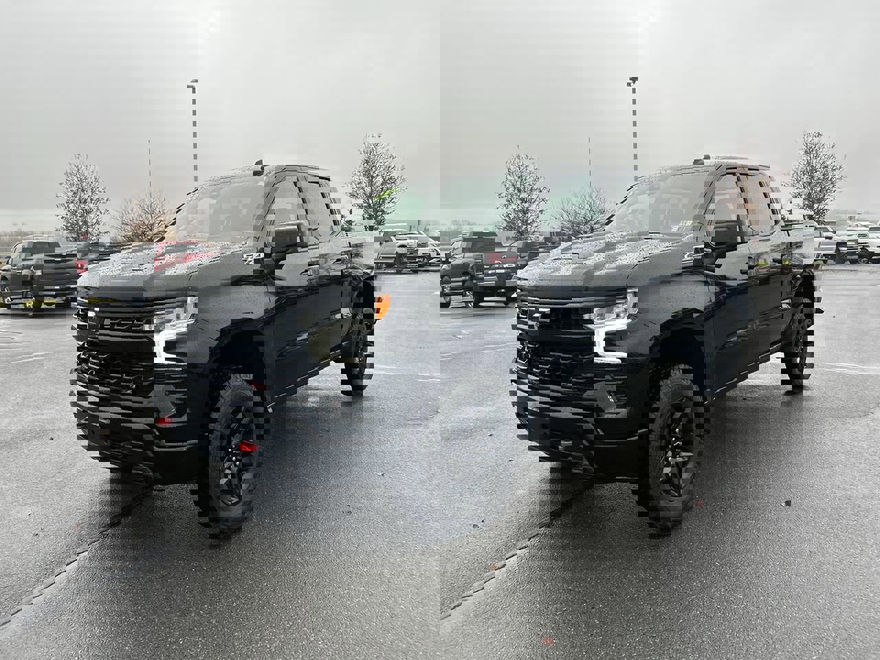 Used 2023 Chevrolet Silverado 1500 LT Trail Boss image 3