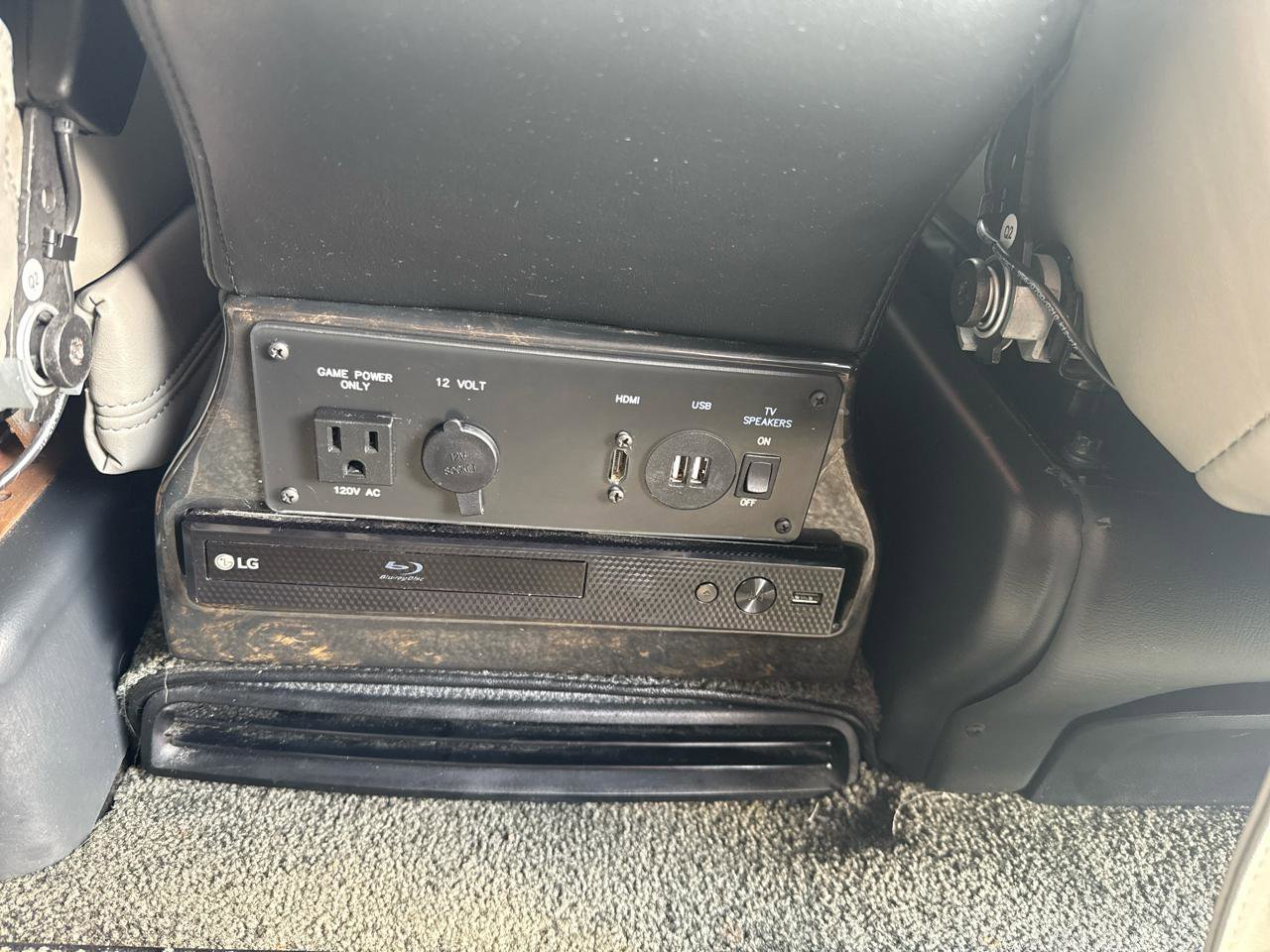 Used 2016 Mercedes-Benz Metris Passenger image 31