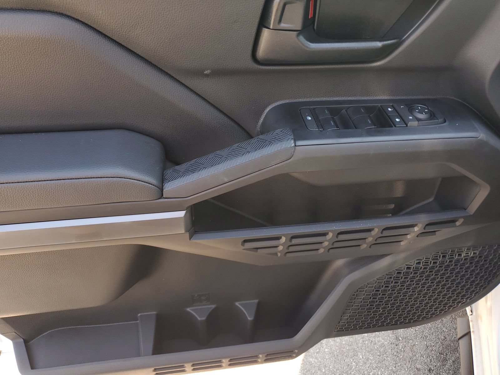 Certified 2026 Toyota Tacoma SR5 AWD/4WD image 19