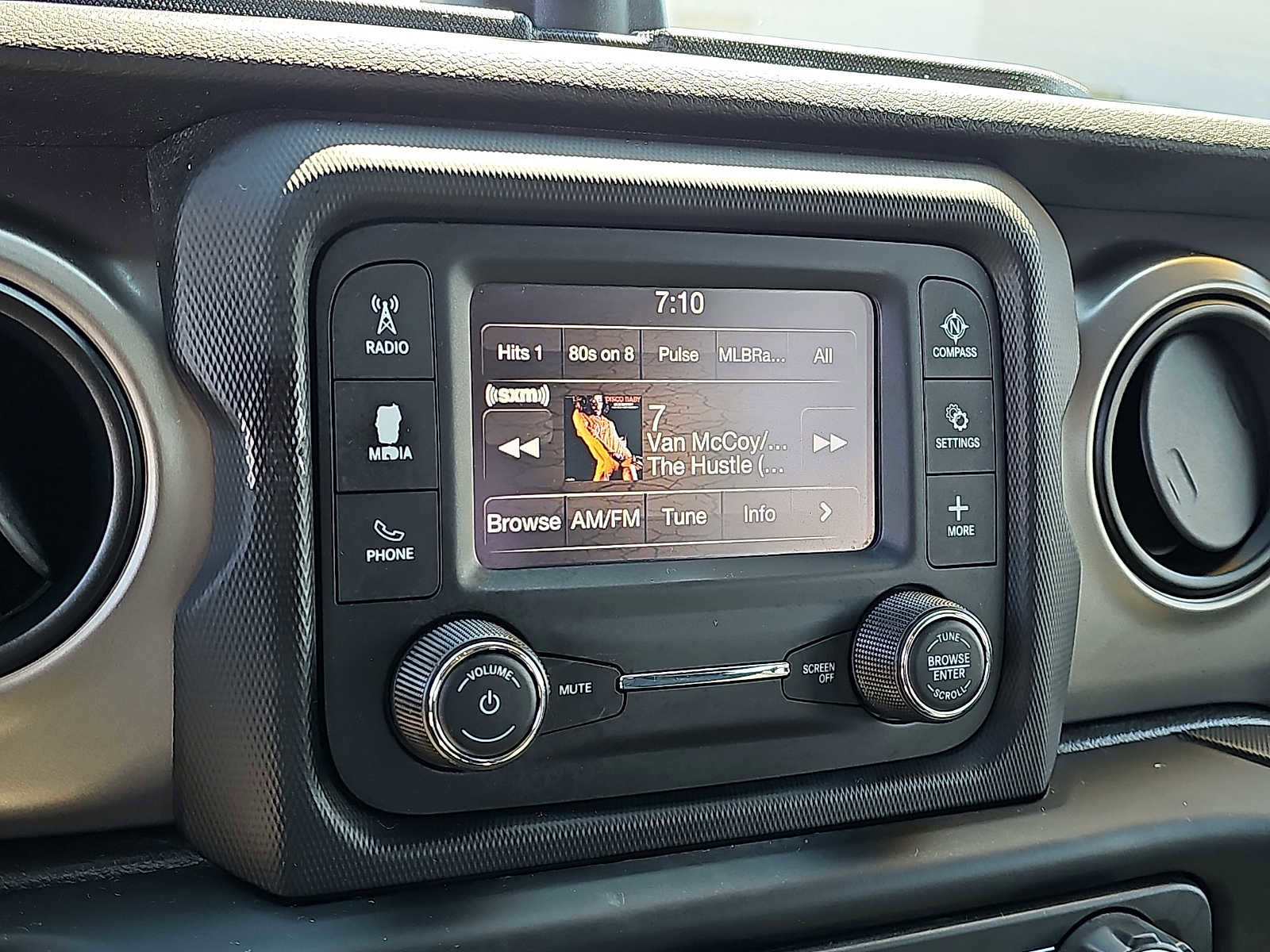 Used 2020 Jeep Wrangler Unlimited Sport AWD/4WD image 16