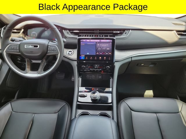 Certified 2024 Jeep Grand Cherokee Limited w/ Black Appearance Package AWD/4WD image 12
