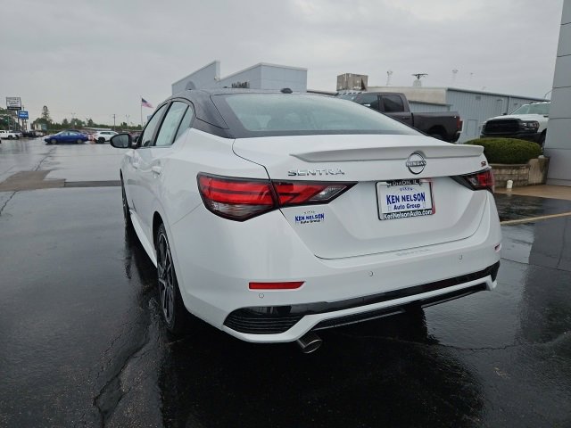 New 2025 Nissan Sentra SR image 3