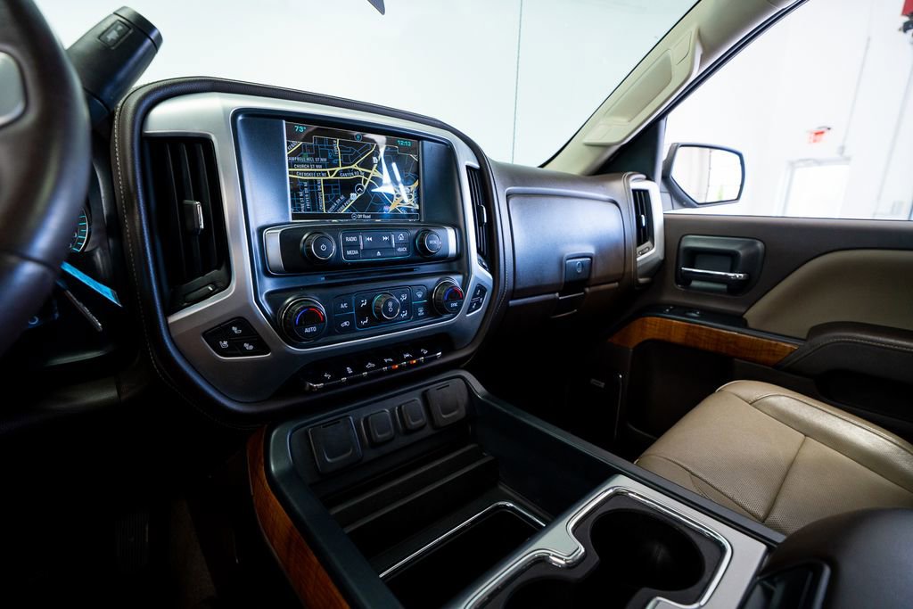 Used 2018 GMC Sierra 1500 SLT AWD/4WD image 40