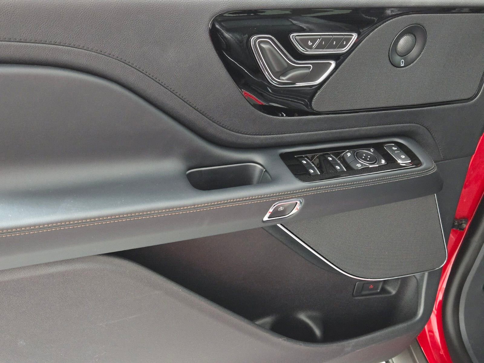 New 2026 Lincoln Aviator Reserve w/ Jet Appearance Package image 23