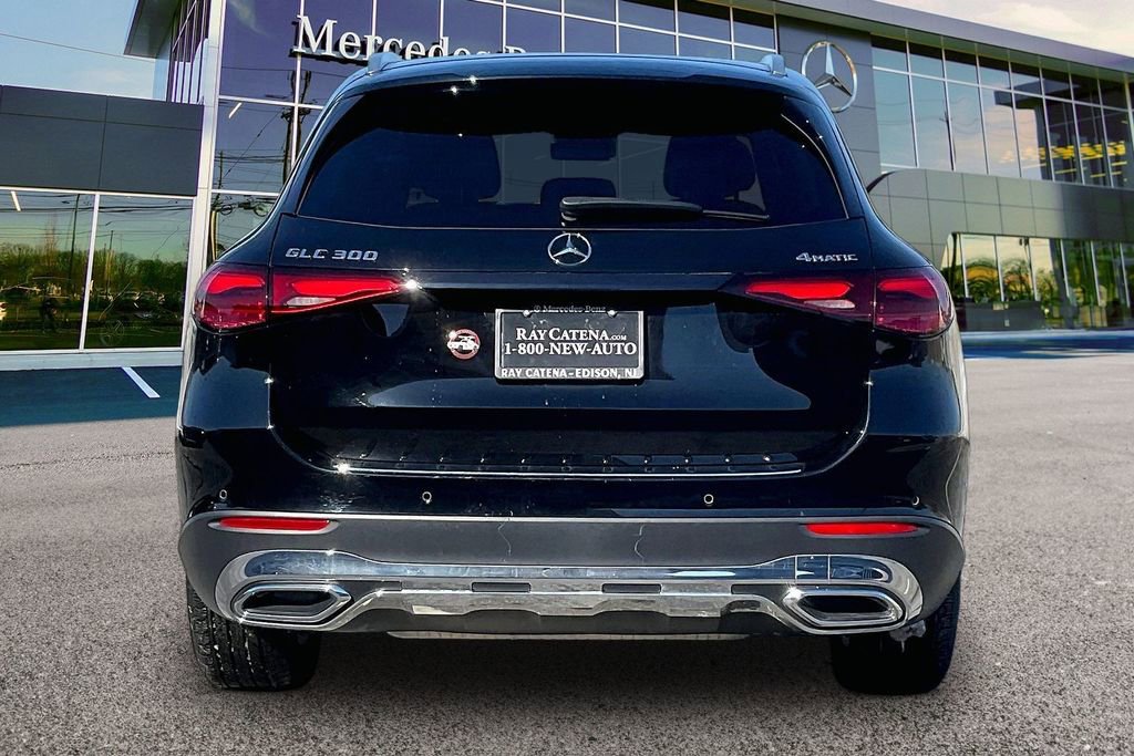 Certified 2023 Mercedes-Benz GLC 300 4MATIC image 4