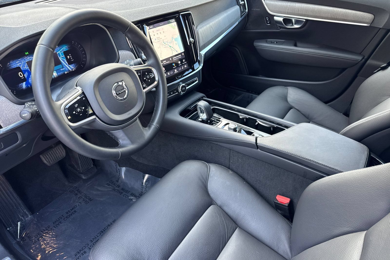Certified 2024 Volvo V90 B6 Cross Country Plus AWD/4WD image 14