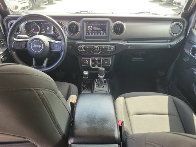 Used 2021 Jeep Gladiator Sport AWD/4WD image 16