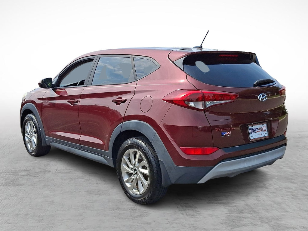 Used 2017 Hyundai Tucson SE w/ Cargo Package FWD image 3