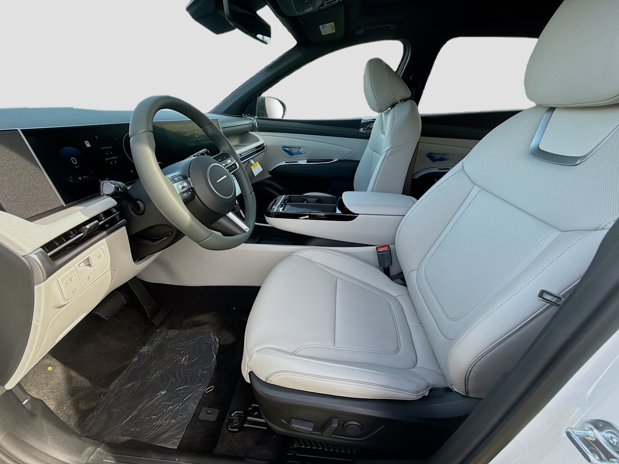 New 2026 Hyundai Tucson Limited image 16