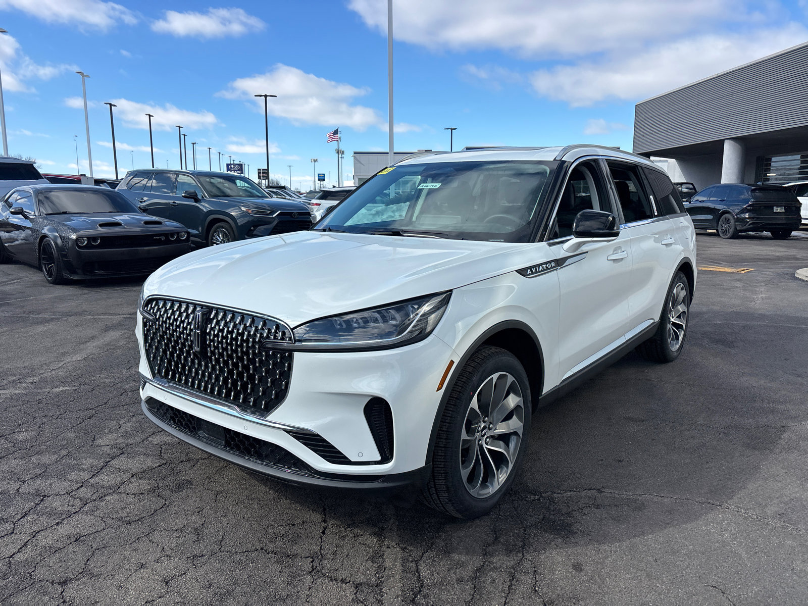 New 2026 Lincoln Aviator Reserve AWD/4WD image 3