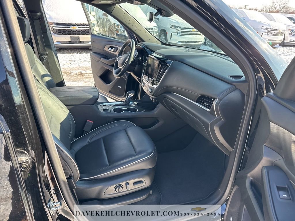 Used 2023 Chevrolet Traverse Premier image 25