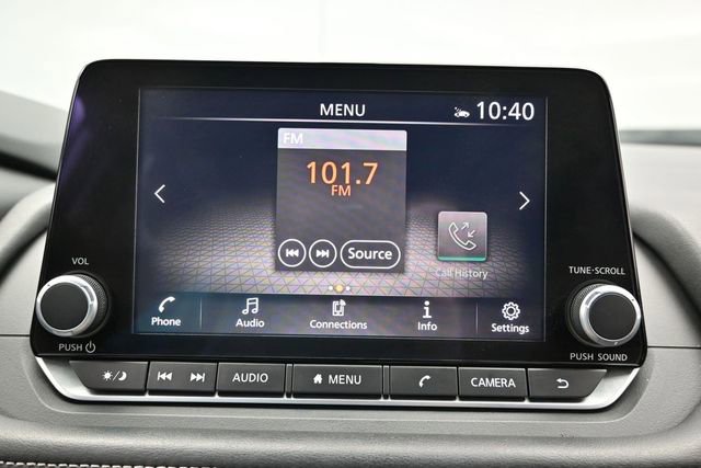 Used 2025 Nissan Rogue SV AWD/4WD image 33