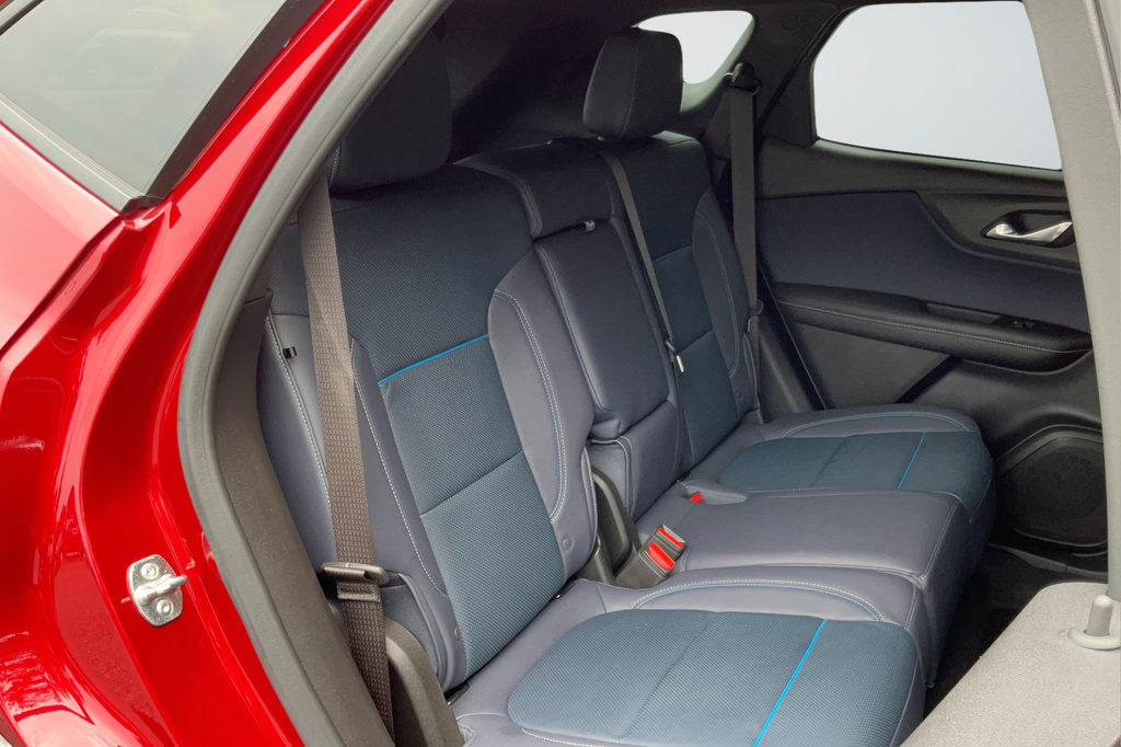 Used 2024 Chevrolet Blazer RS w/ LPO, Floor Liner Package FWD image 21
