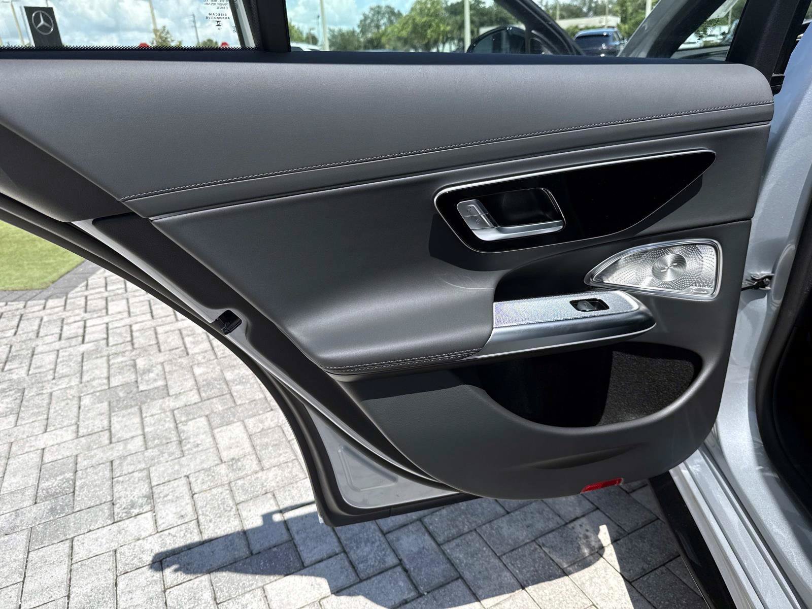 New 2027 Mercedes-Benz E 53 AMG e 4MATIC Sedan image 11