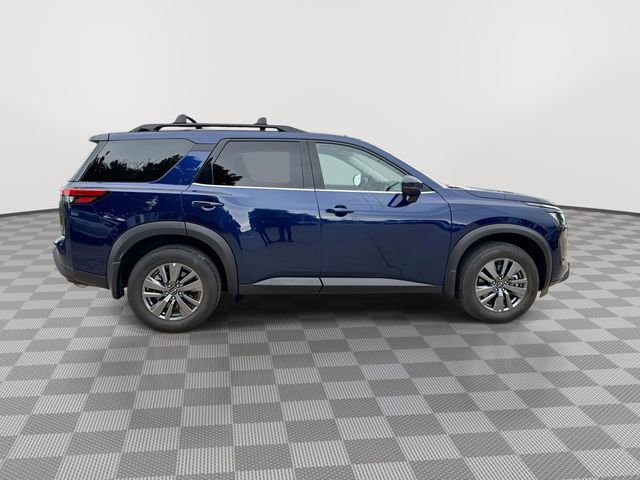 Used 2025 Nissan Pathfinder SV w/ SV Premium Package AWD/4WD image 11