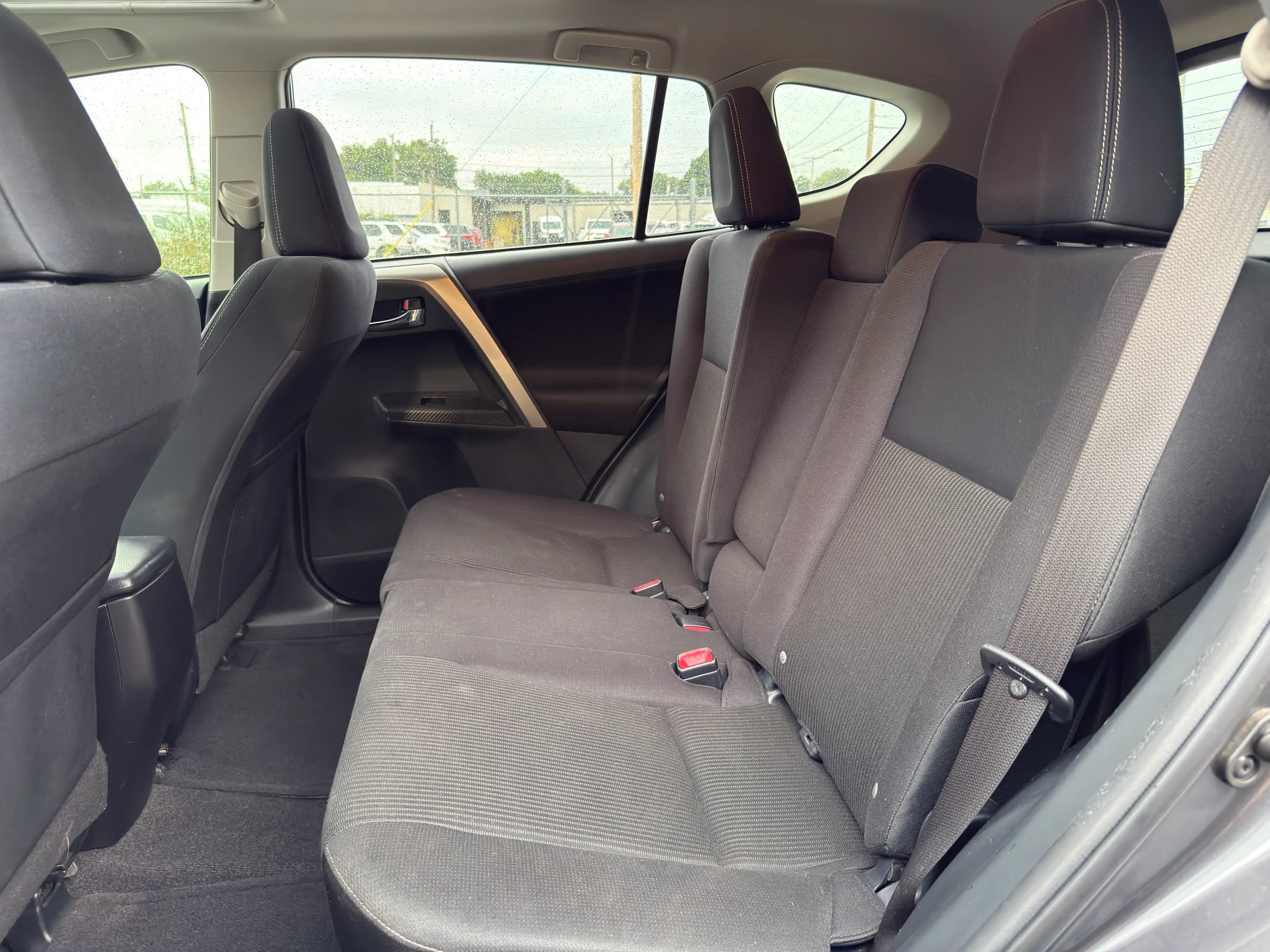 Used 2016 Toyota RAV4 LE FWD image 20