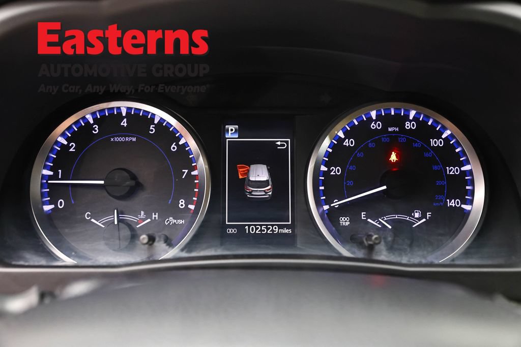 Used 2018 Toyota Highlander Plus AWD/4WD image 17