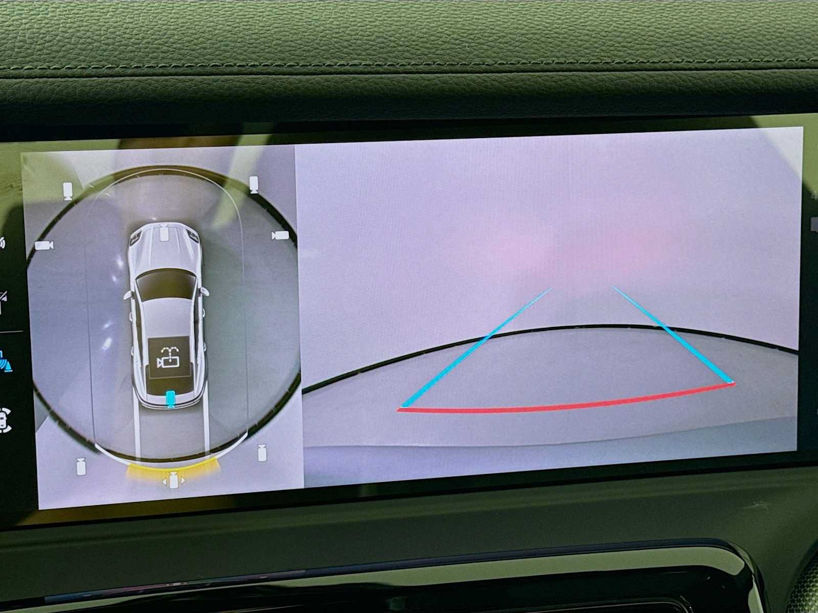 New 2026 Porsche Panamera RWD image 19