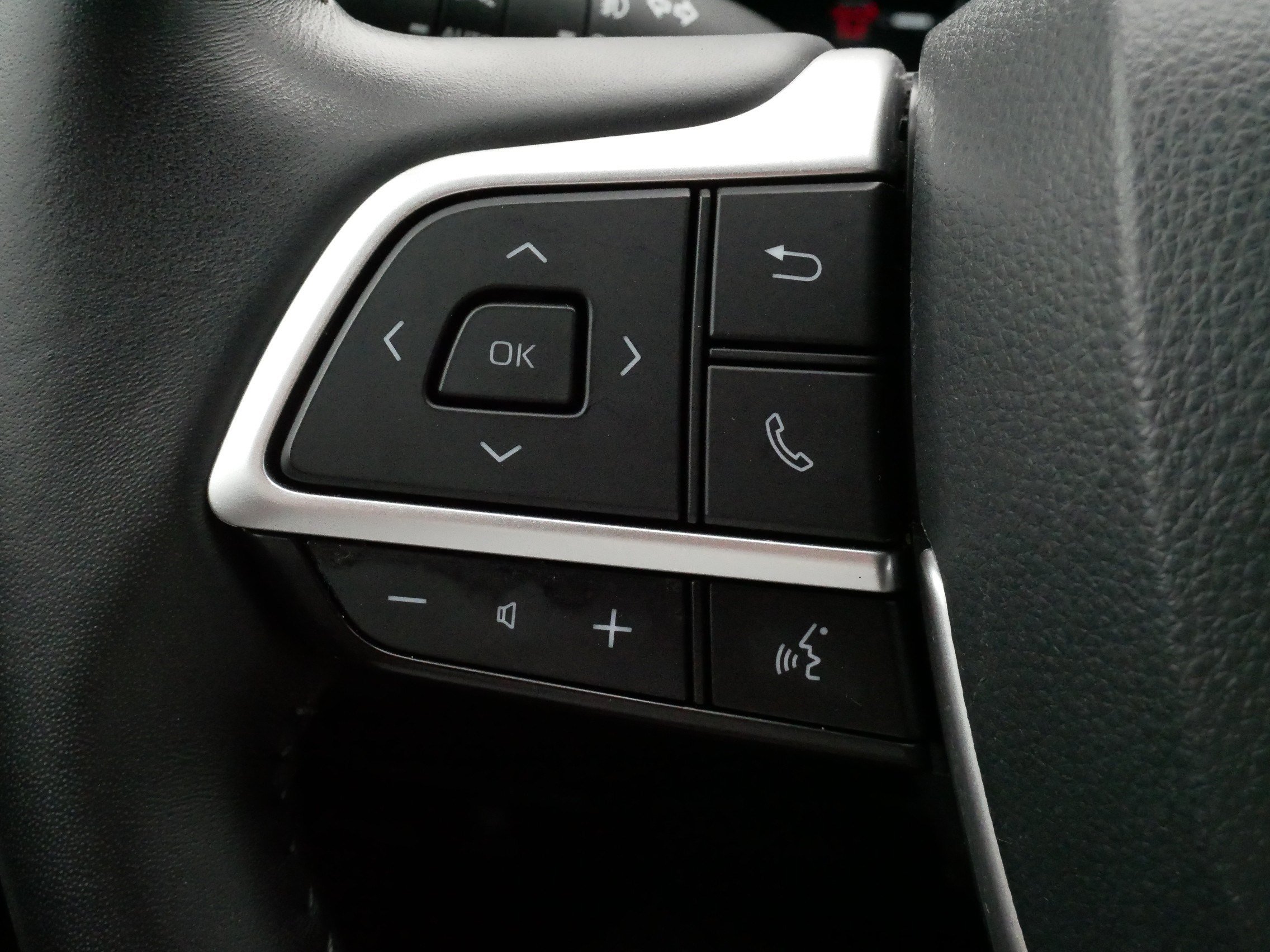 Certified 2025 Toyota Highlander XSE AWD/4WD image 27