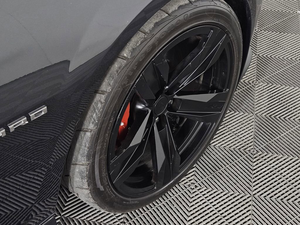 Used 2015 Chevrolet Camaro ZL1 RWD image 7