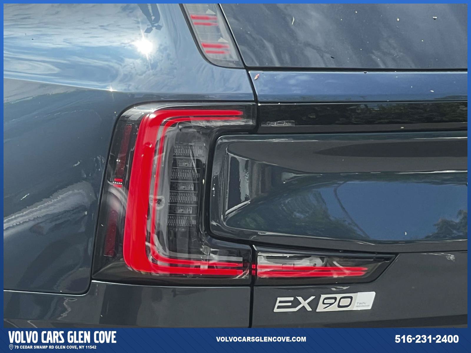Certified 2025 Volvo EX90 Ultra AWD/4WD image 9