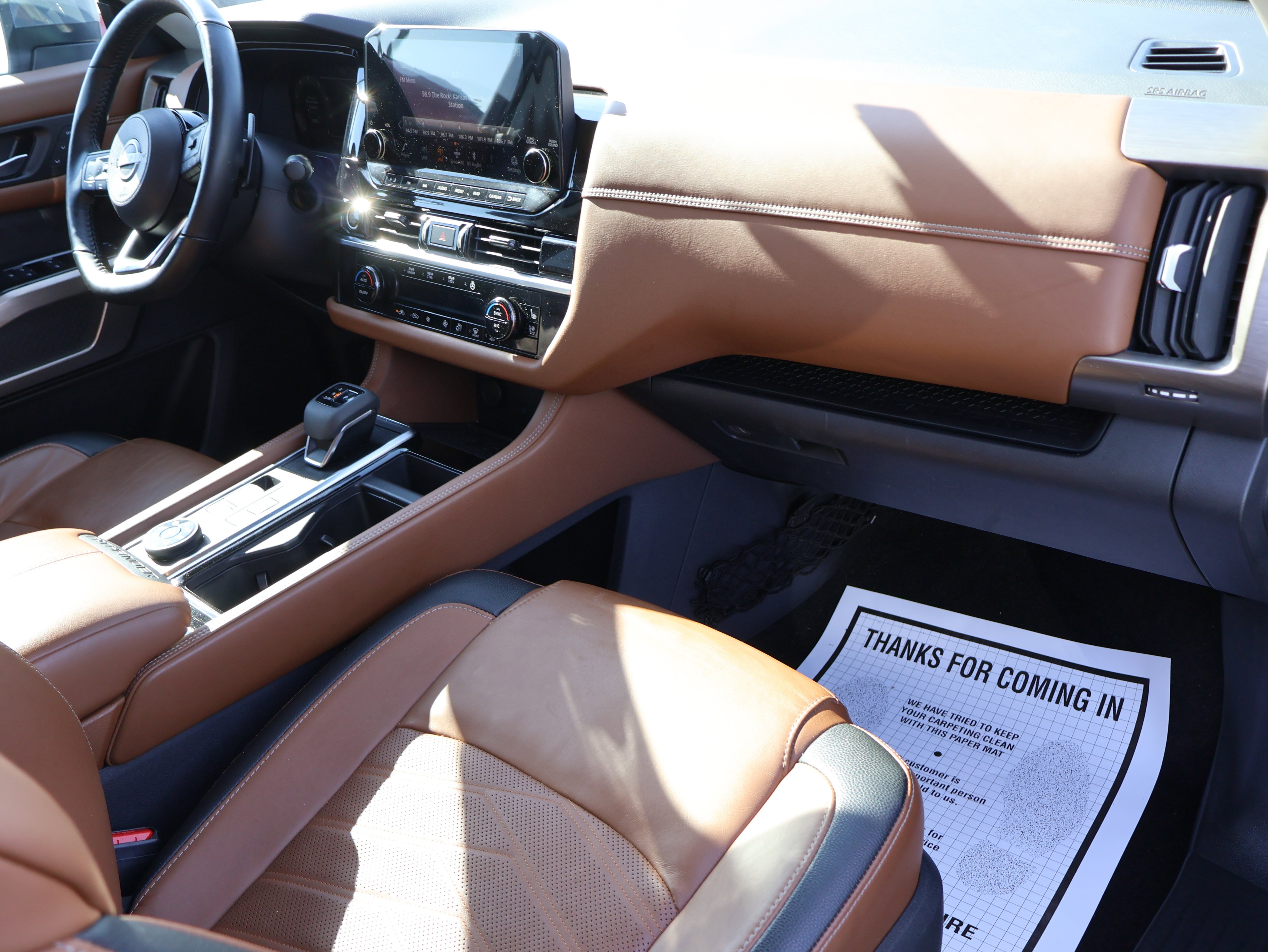 Used 2023 Nissan Pathfinder Platinum w/ Lighting Package (N93) image 10