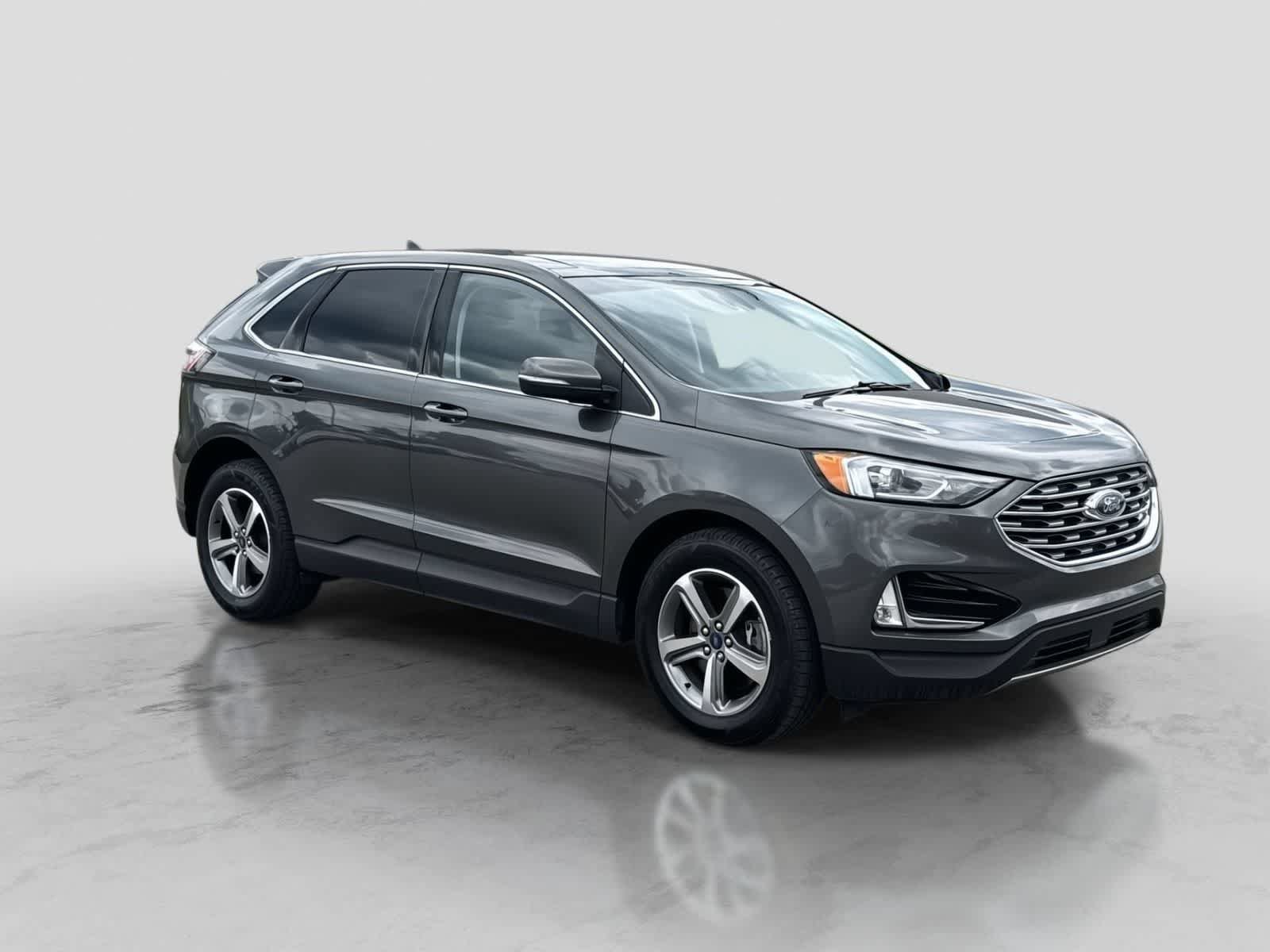 Used 2020 Ford Edge SEL w/ Convenience Package AWD/4WD image 2