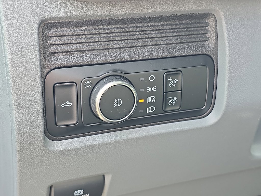 Used 2024 Ford F250 XLT image 24