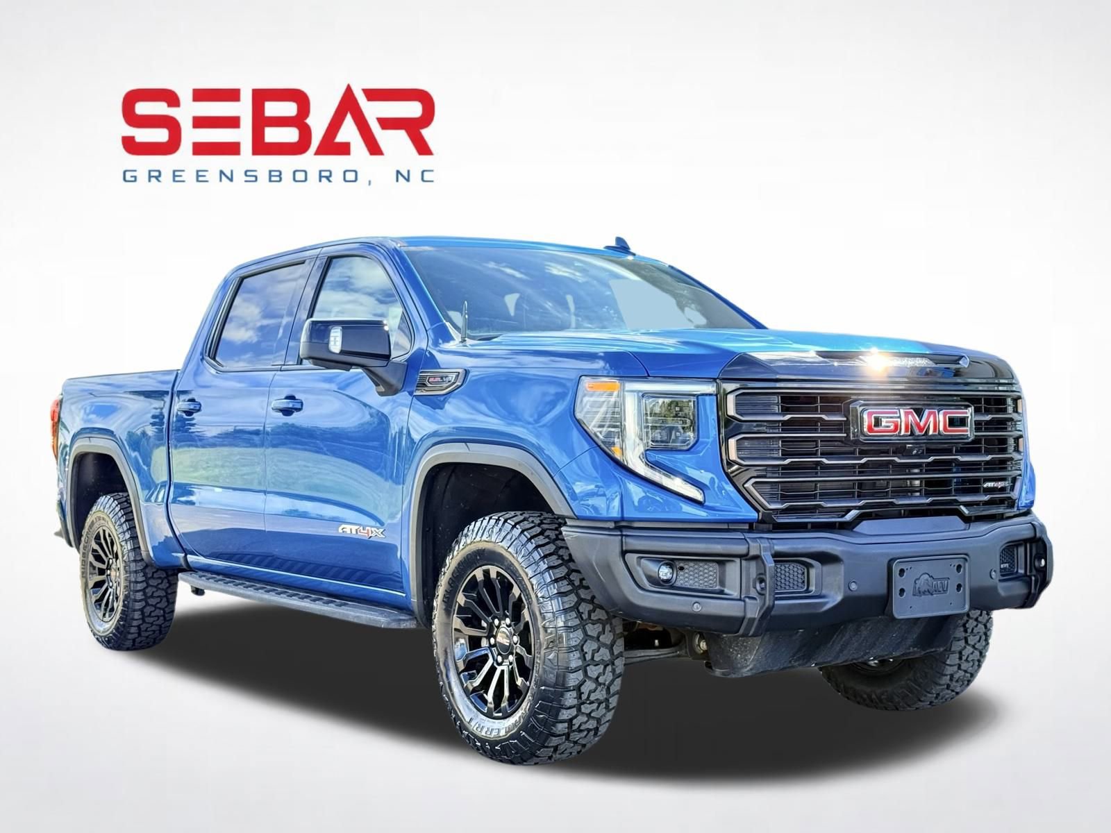 Used 2023 GMC Sierra 1500 AT4X image 3