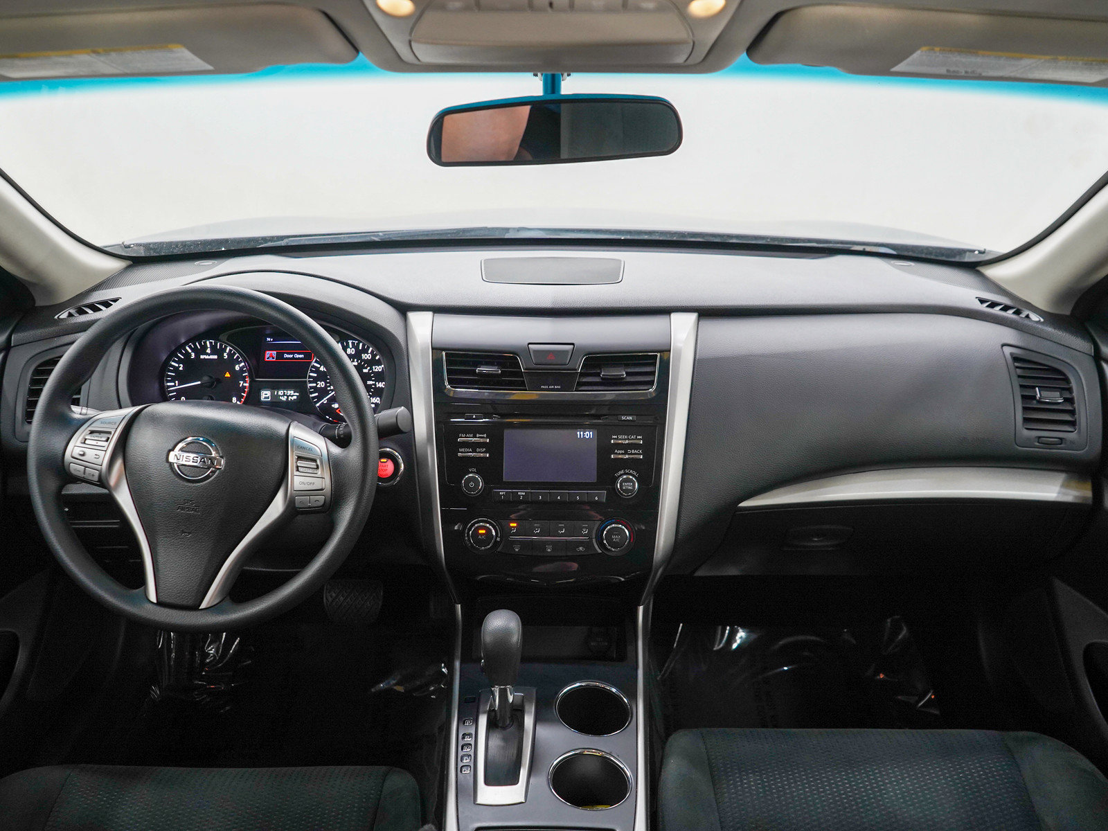 Used 2015 Nissan Altima 2.5 S w/ Special Edition Package FWD image 13
