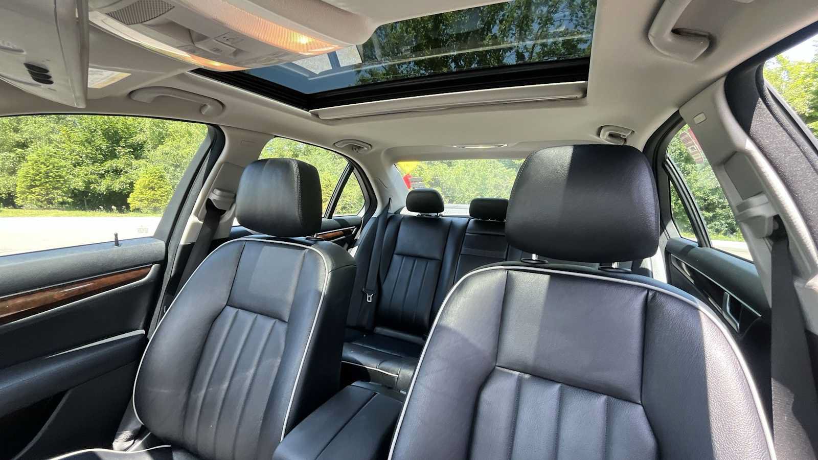 Used 2013 Mercedes-Benz C 300 4MATIC Sedan image 10