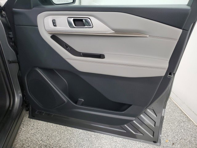 New 2026 Ford Explorer Active w/ Active Comfort Package image 19
