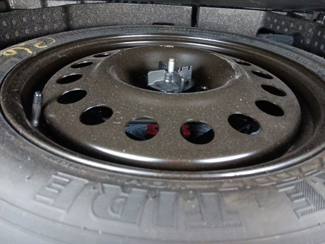 Used 2025 Ford Escape ST-Line image 35