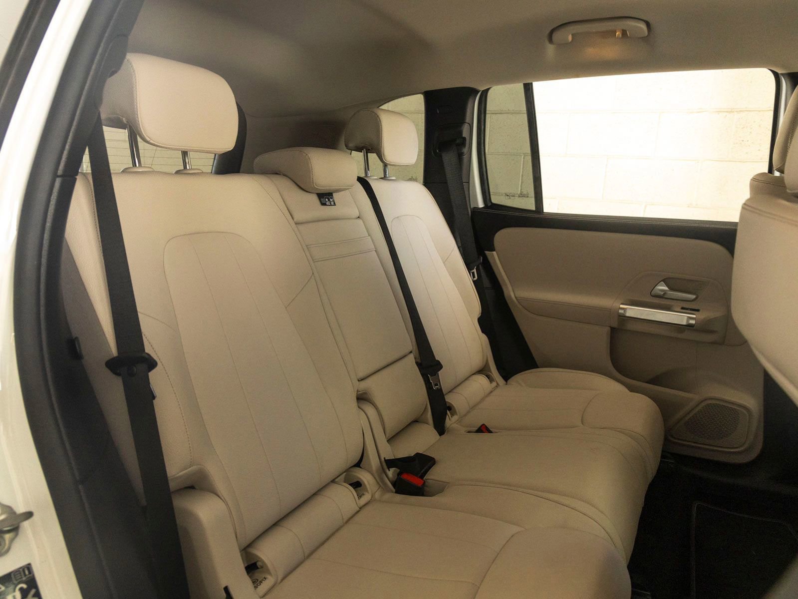 Used 2022 Mercedes-Benz GLB 250 4MATIC image 23