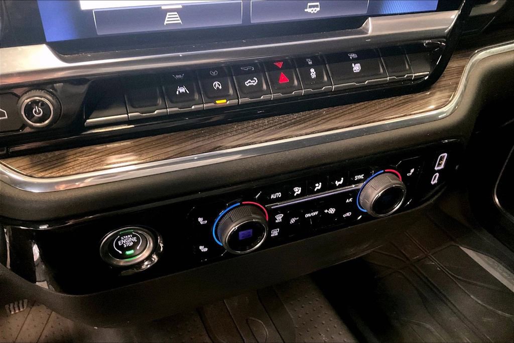 Used 2024 Chevrolet Silverado 1500 LT AWD/4WD image 17
