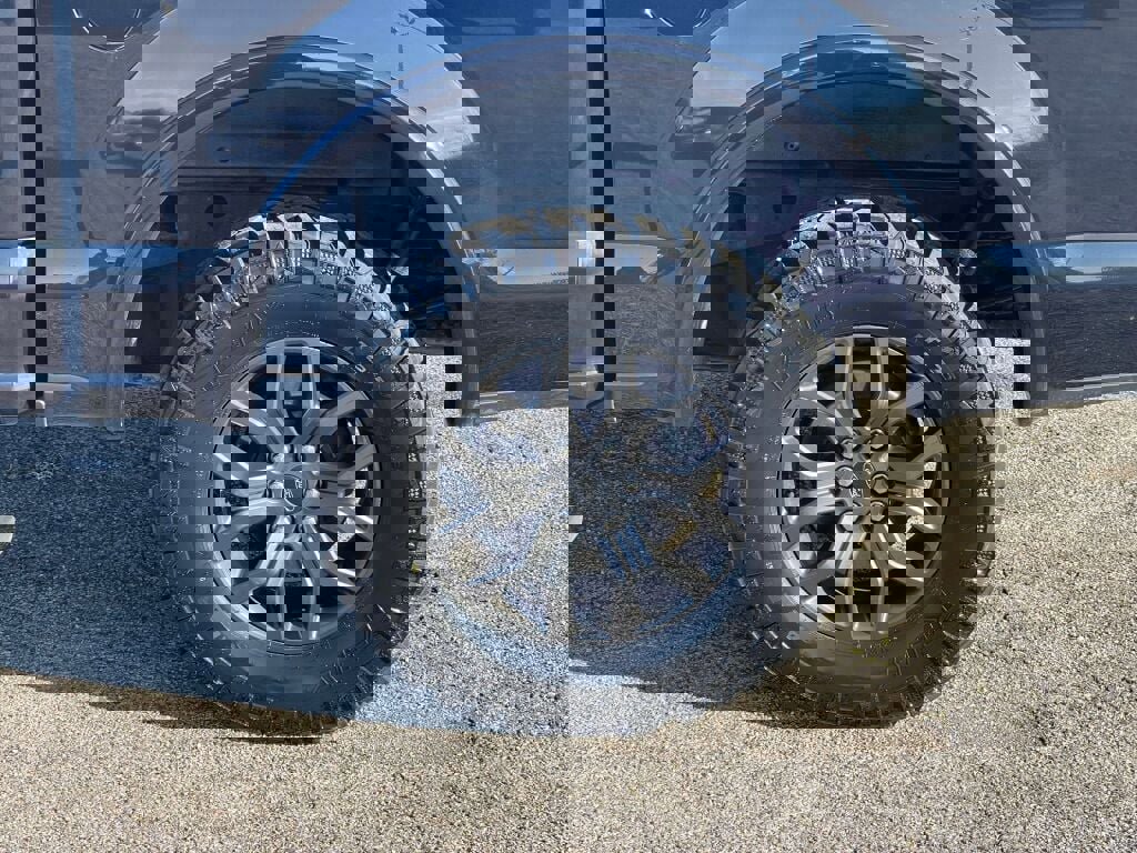 Used 2020 Ford F150 Lariat w/ Equipment Group 502A Luxury image 26