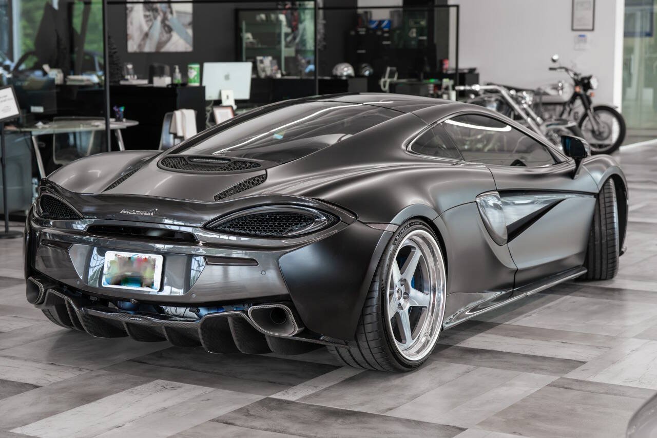 Used 2017 McLaren 570S RWD image 22