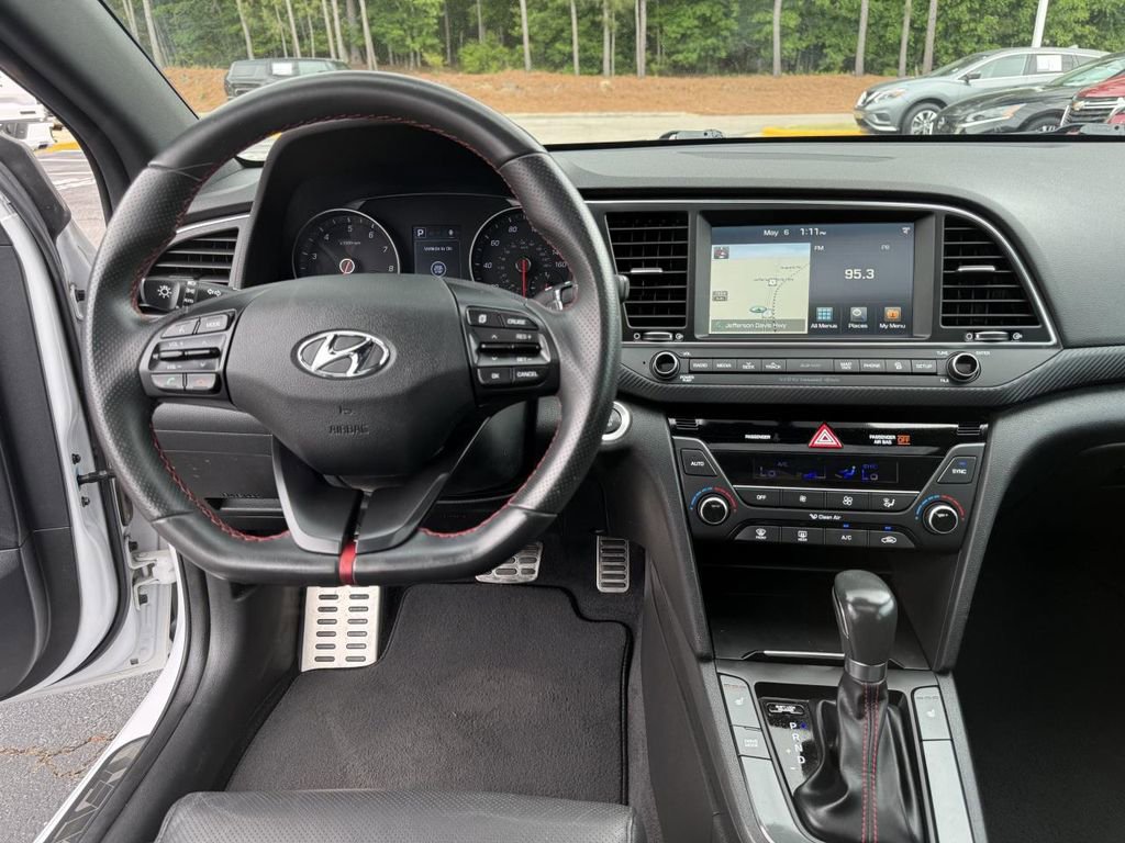 Used 2018 Hyundai Elantra Sport w/ Sport Premium Package 03 FWD image 16