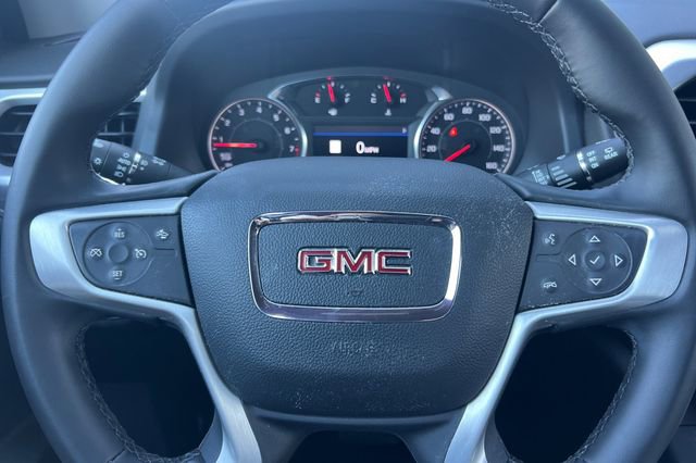 Used 2023 GMC Acadia SLT image 31